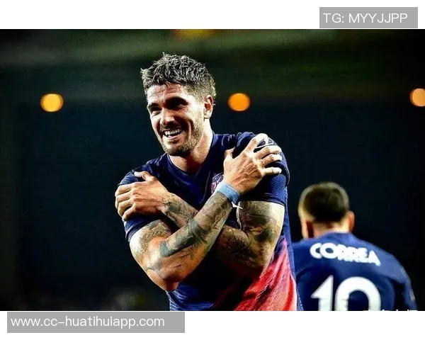 德保罗晒世界杯夺冠三周年纪念照身披球网叼雪茄感慨一切都值得