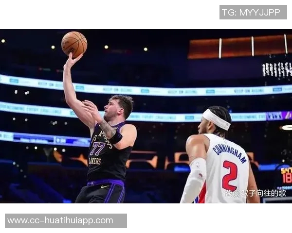 马克西本赛季第三次砍下30分10助攻控卫中仅次于东契奇和康宁汉姆